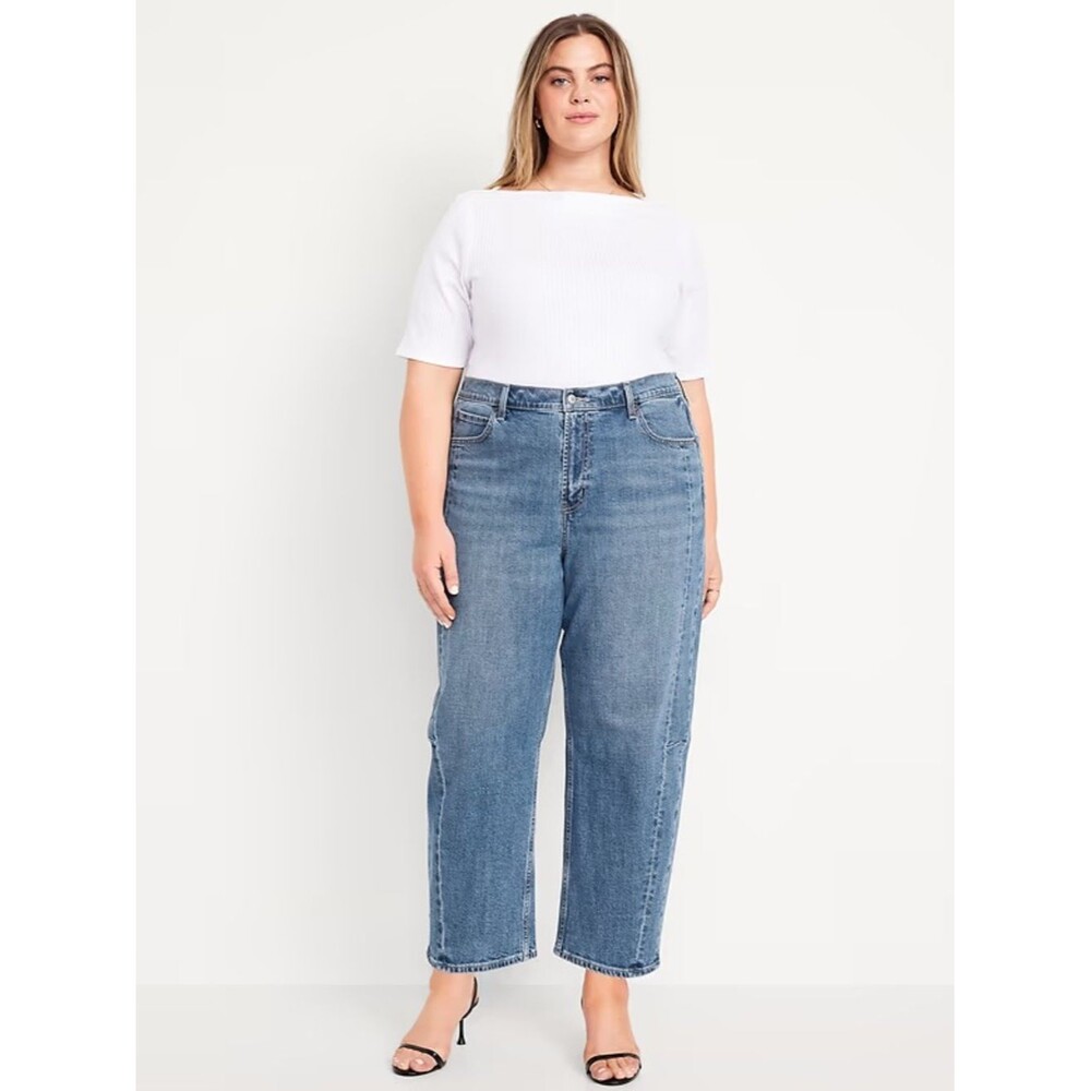 Old Navy Women's High-Rise Baggy Barrel Ankle Jeans | Size: 24